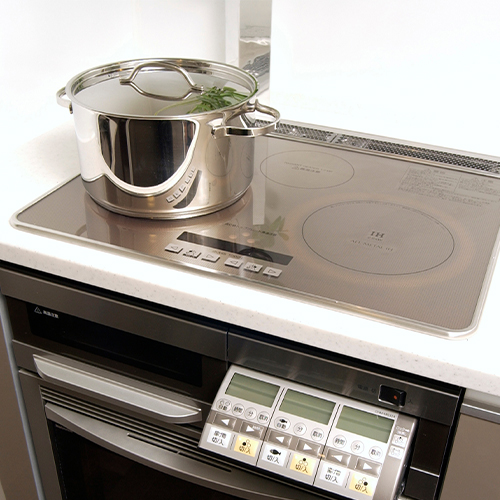 蓄電池で電気を貯める