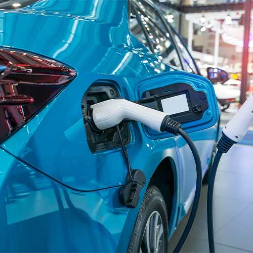 蓄電池で電気を貯める